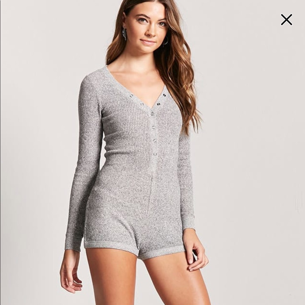 FOREVER 21  MARLED HENLEY ROMPER